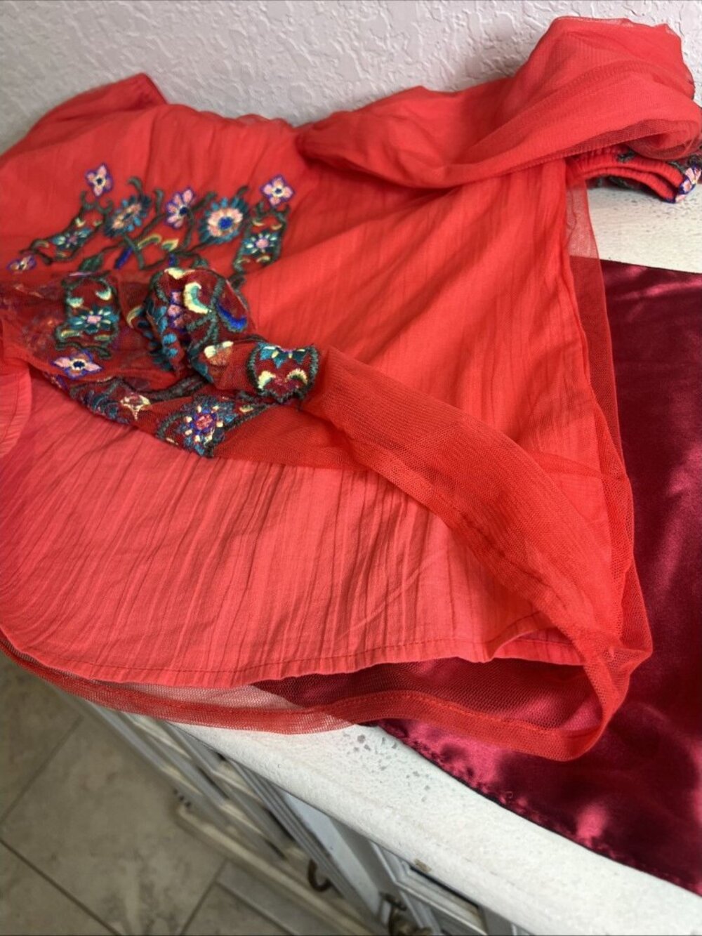 KAS NEW YORK Women's Size M Red Embroidered Floral Bohemian Style Top Blouse - Picture 8 of 10